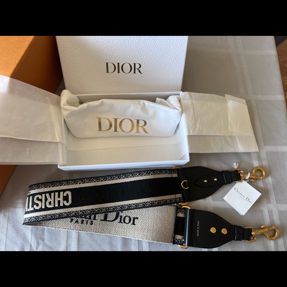 Authentic Dior NWT Shoulder Strap with ring - Picture 6 of 11